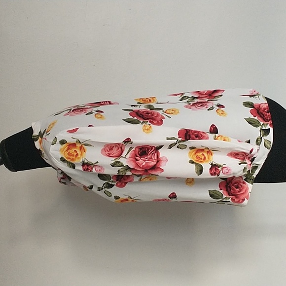 Necktie Floral Top | Multicolor Roses 🌹💐 - Picture 3 of 8